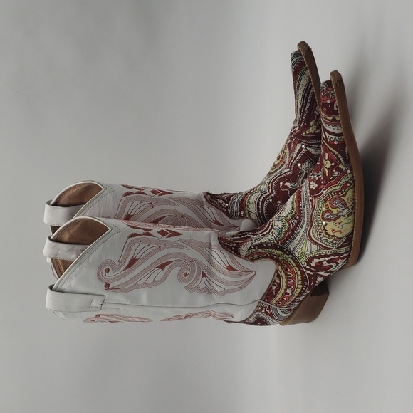 699- Aguila Real Women's Boots Size 10 Made In Mexico - Picture 1 of 13